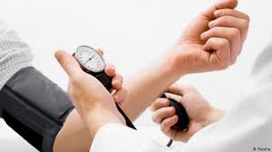 10 طرق لعلاج ضغط الدم المنخفض